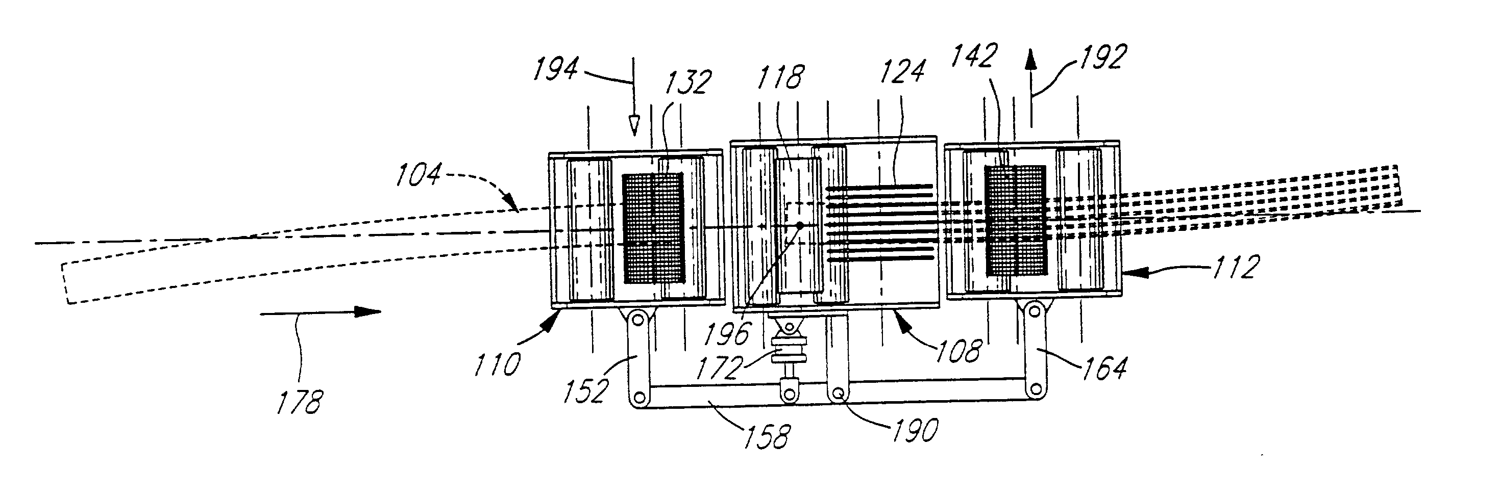 Apparatus for controlled curved sawing or cutting of two-faced cants