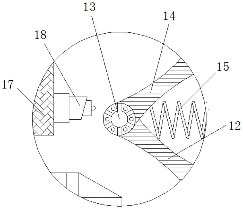 Intermittent ironing and winding device capable of avoiding insufficient ironing and achieving automatic flattening