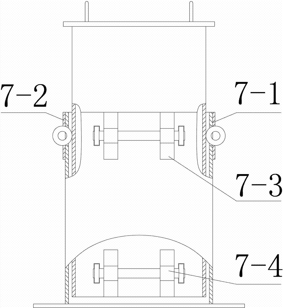 Automatic gas shielded welding device of longitudinal gap in steel pipe cavity