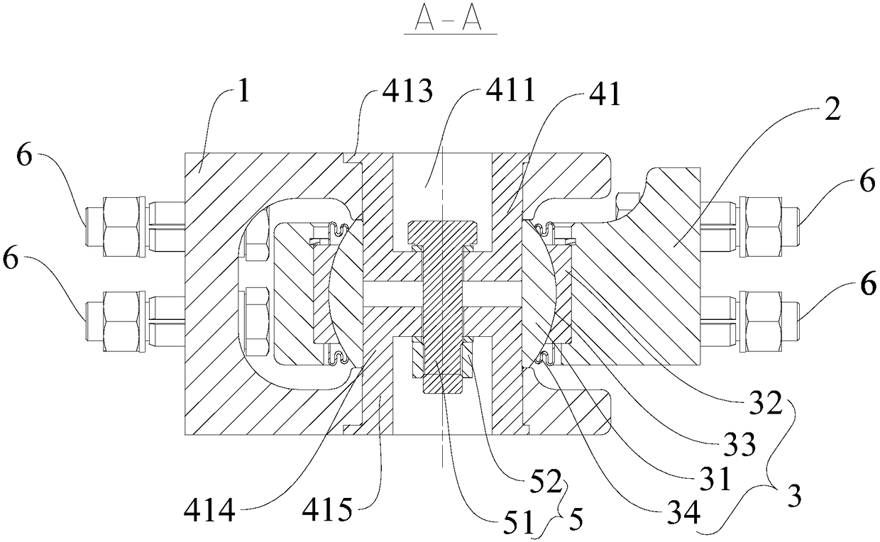 A lower hinge device for a rail vehicle and a rail vehicle having the same