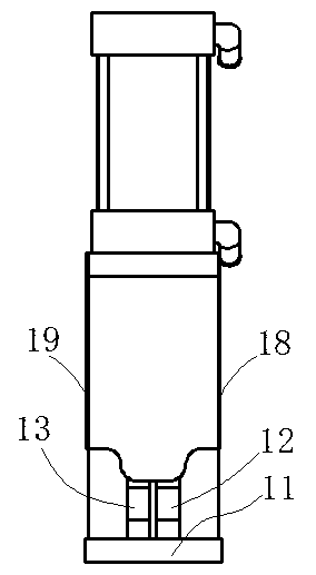 Nylon tube feeder and using method thereof