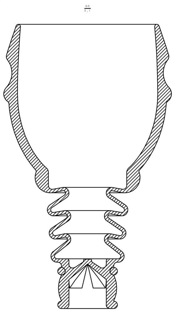 Telescopic menstrual cup capable of quickly conducting demolding, preventing leakage and facilitating liquid drainage