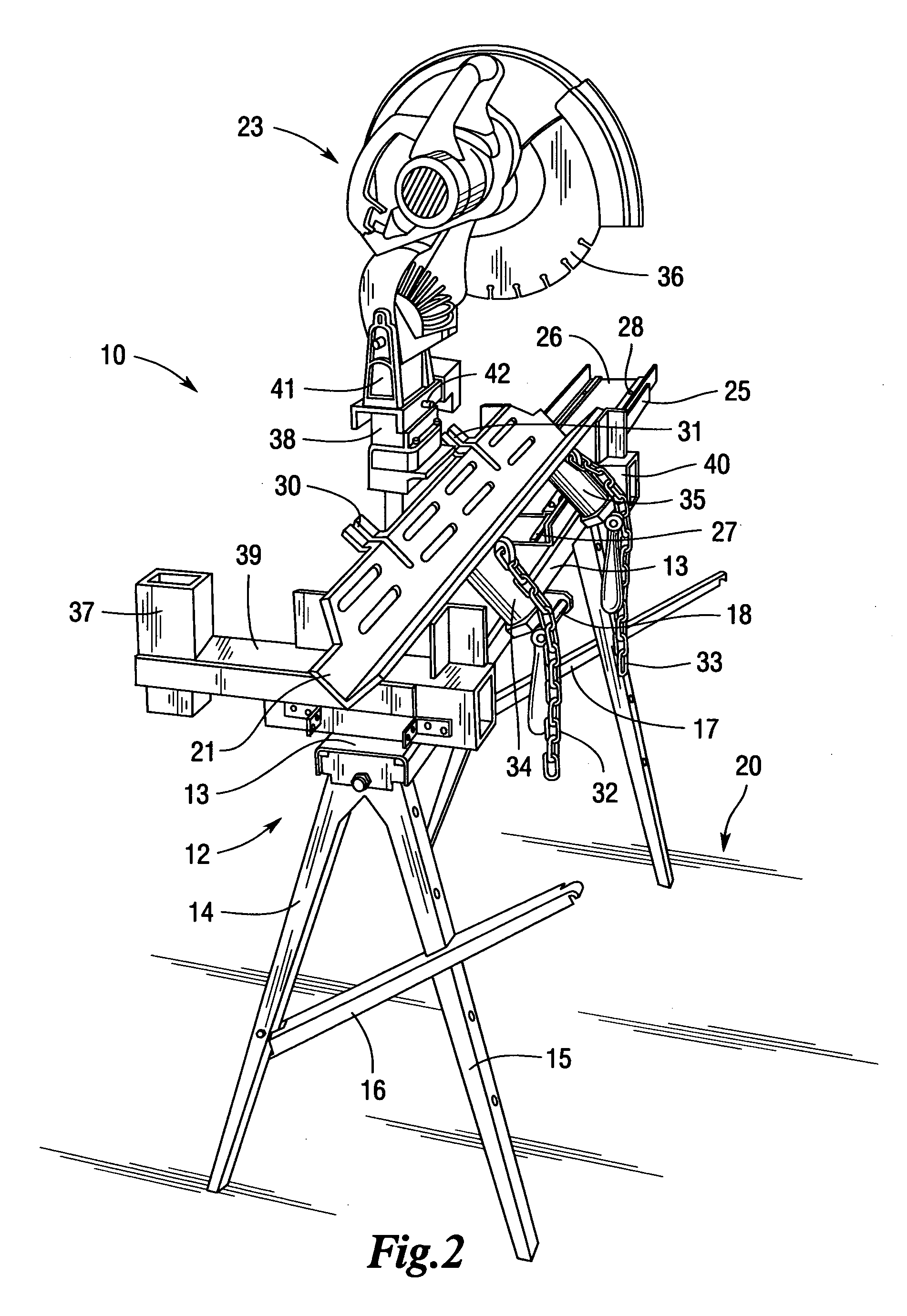 Portable pipe cutting apparatus