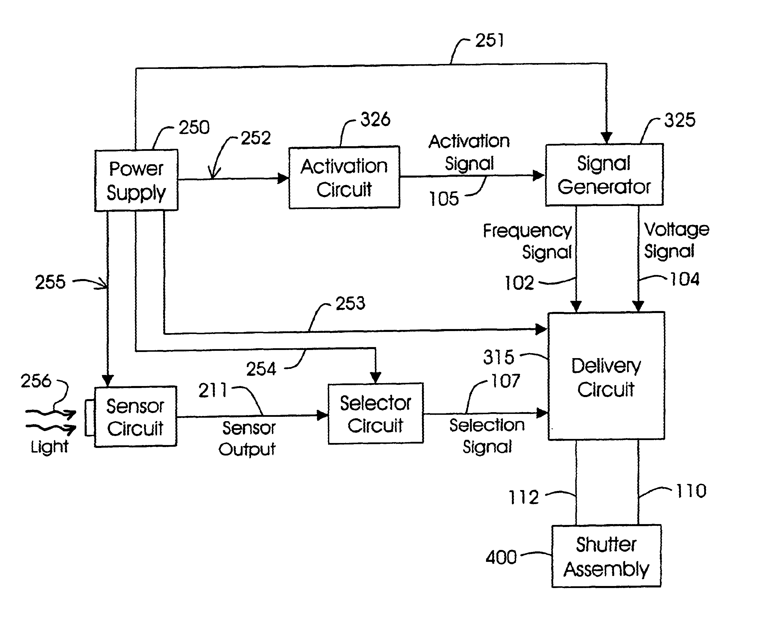 Low power phototransistor-based welding helmet providing reduced sensitivity to low intensity light and sharp phototransistor response to high intensity light