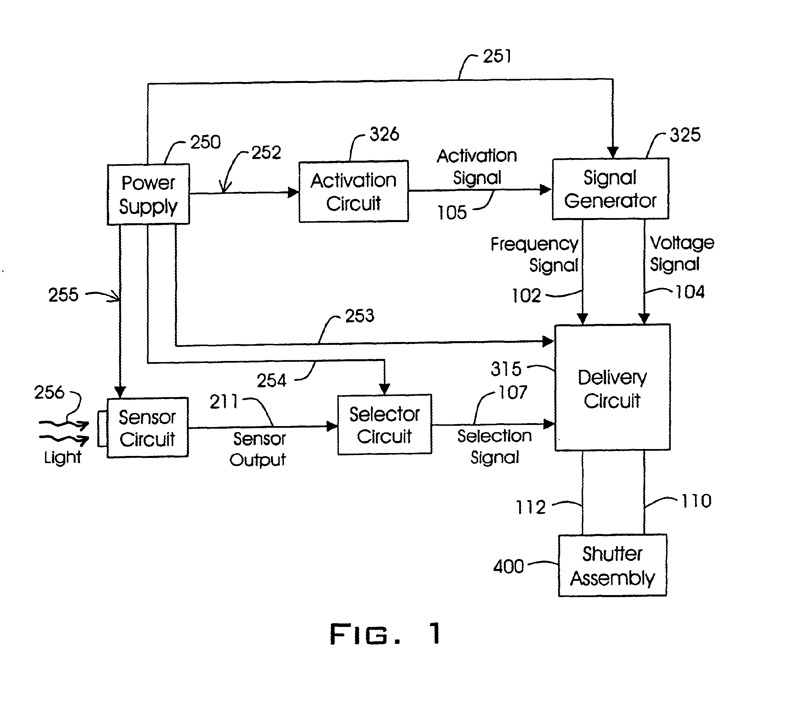 Low power phototransistor-based welding helmet providing reduced sensitivity to low intensity light and sharp phototransistor response to high intensity light