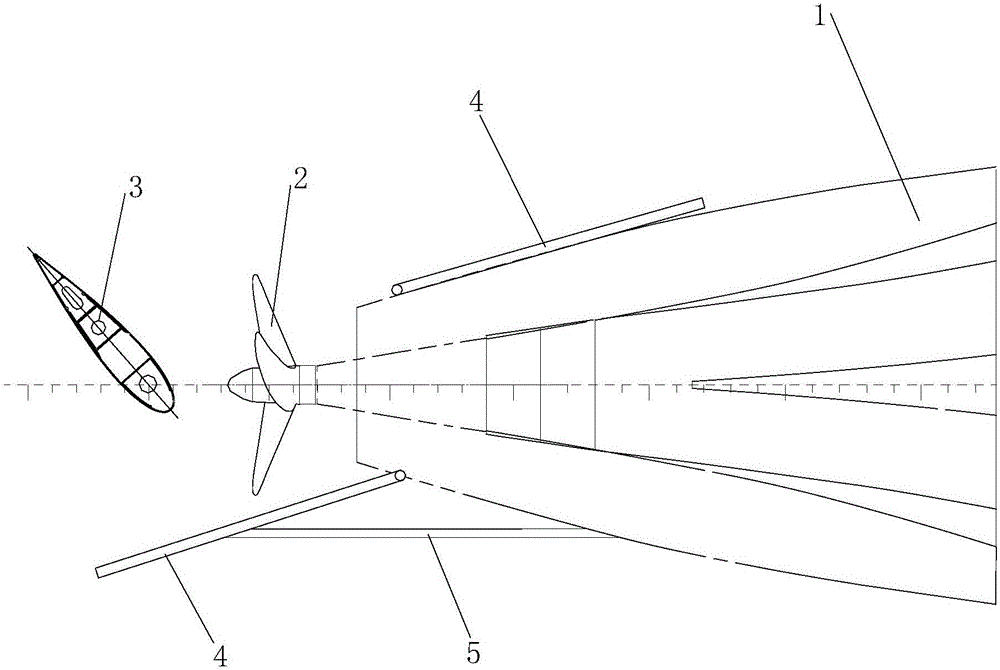 Device and method for reducing transverse inclination angle of ship during turning