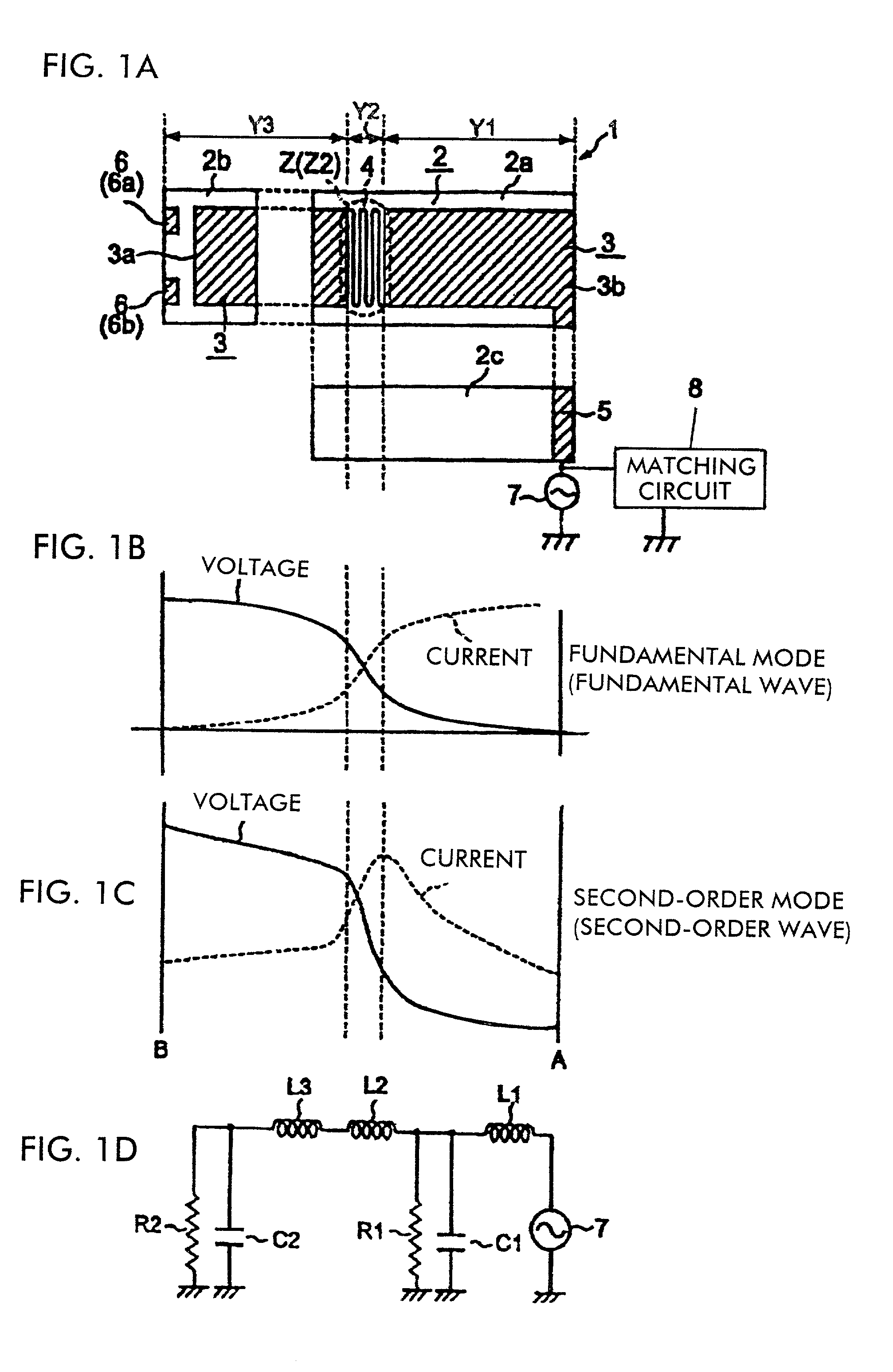 Surface mount antenna and communication device including the same