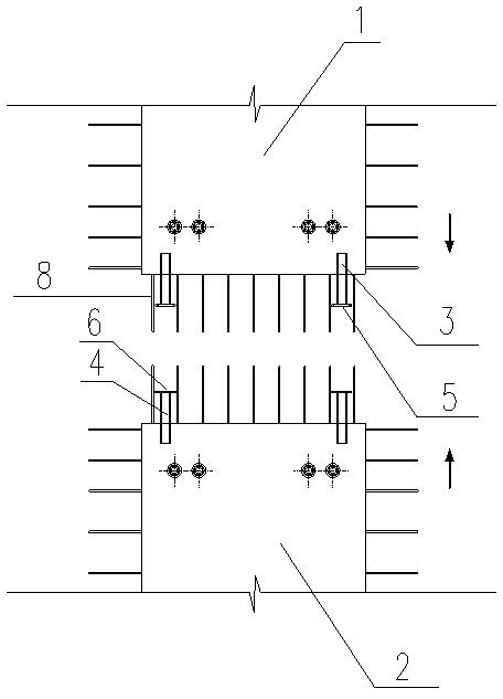 Splicing type prefabricated wall body and upper and lower connecting structure thereof