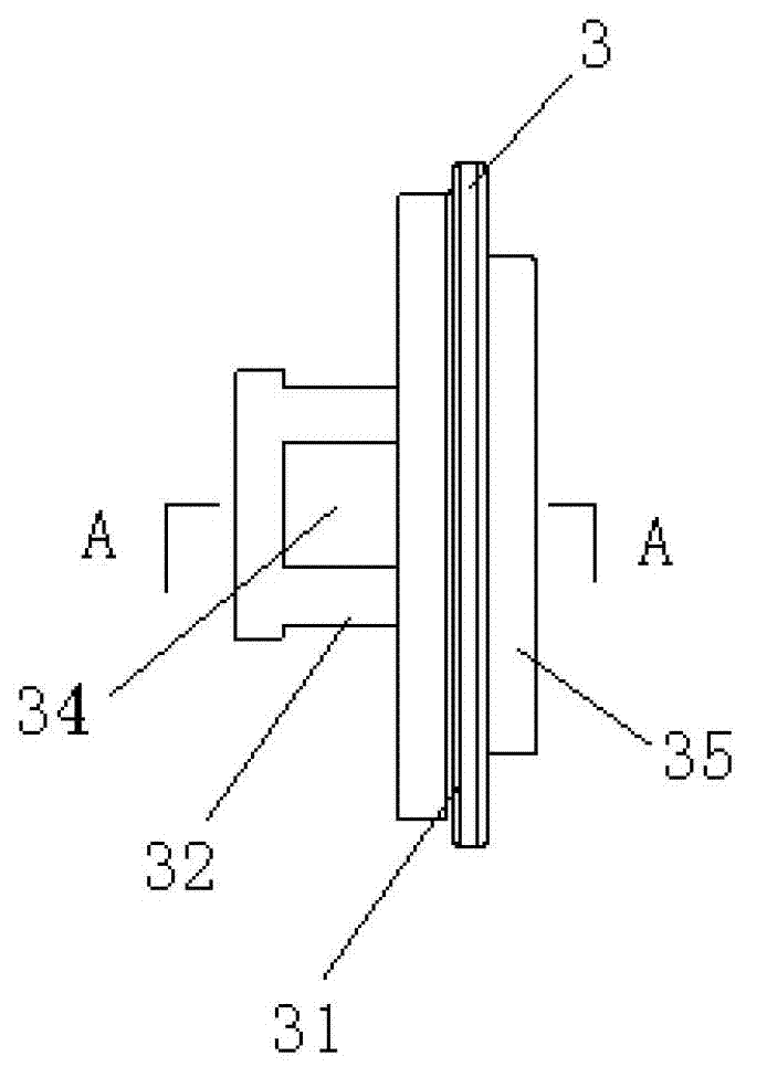 Capillary pressure regulator with stable pressure-regulating performance