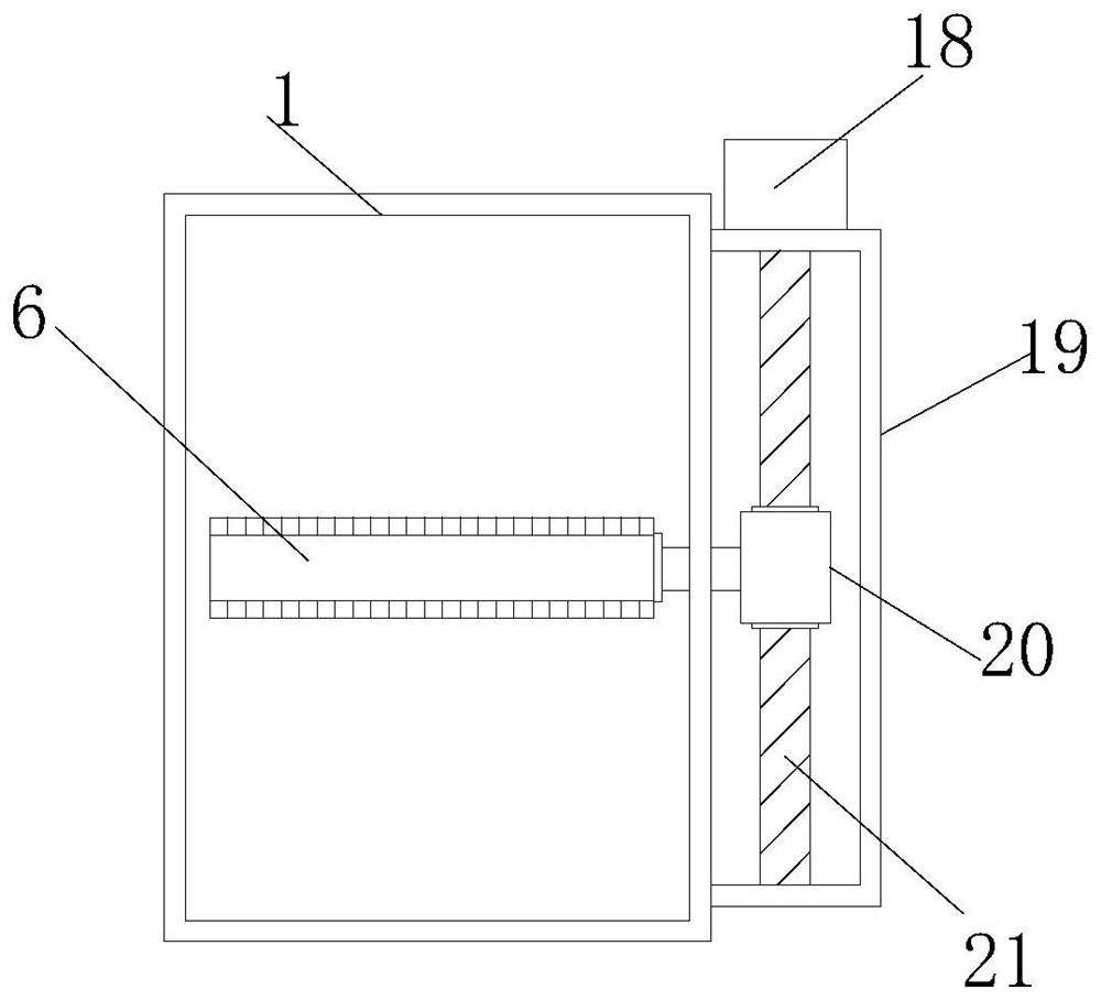 Lower-position water tank integrated closed cooling tower