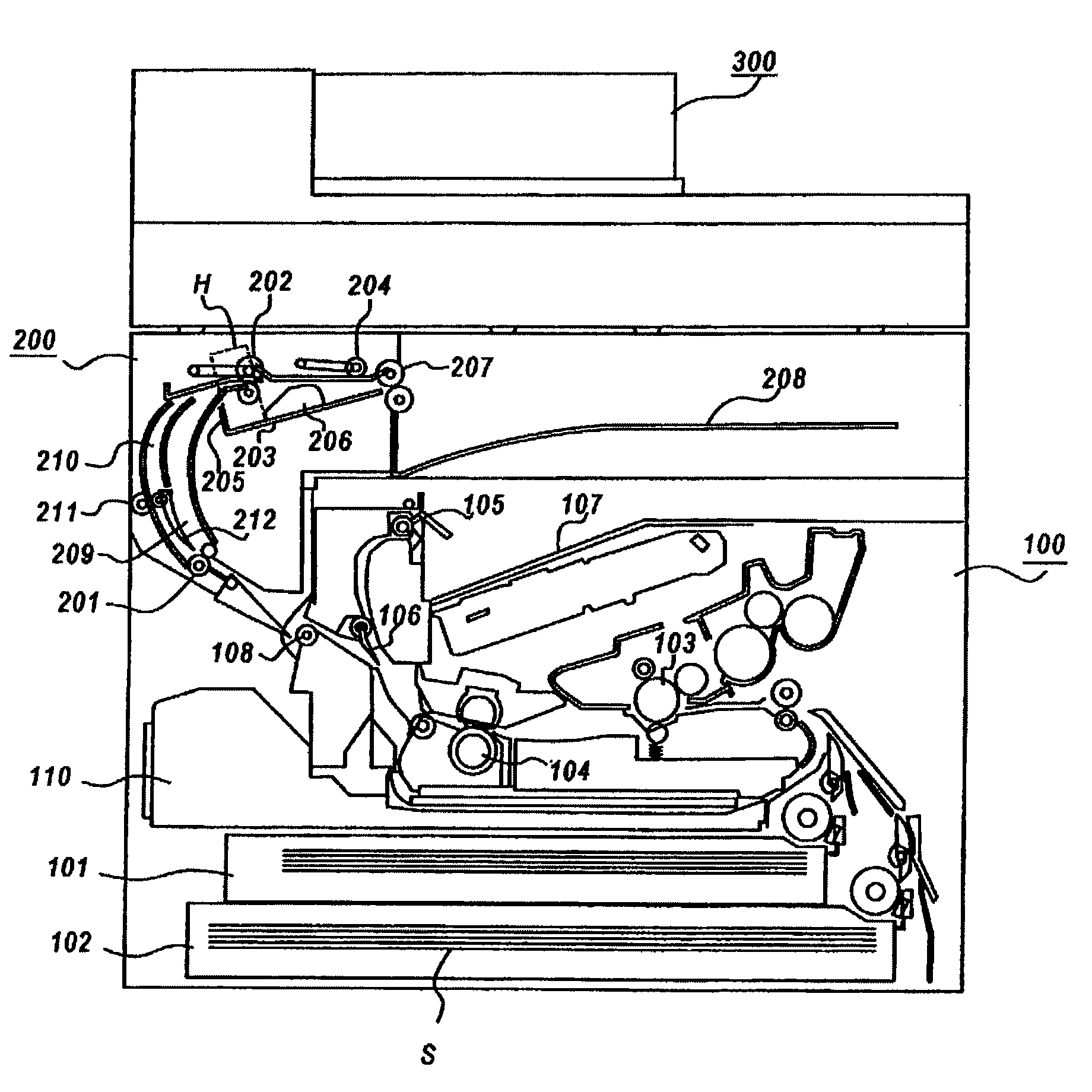 Sheet processing apparatus with branching paths for post-processing