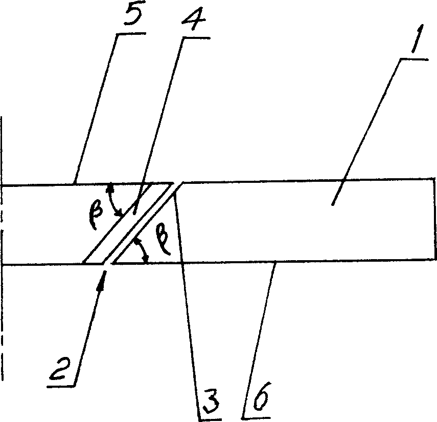 Piston ring for automatically closing and adjusting clearance