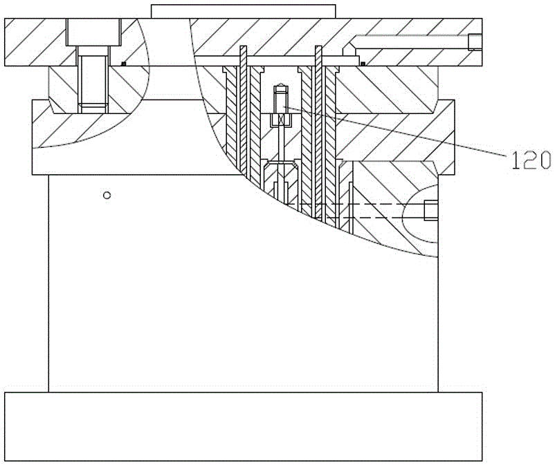 Deep tube product mold provided with movable core and working method of mold