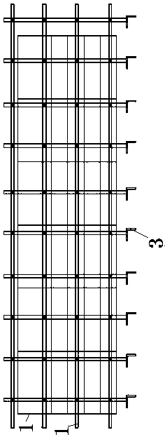 Construction method allowing nodular cast iron pipe to penetrate water-containing soil layer