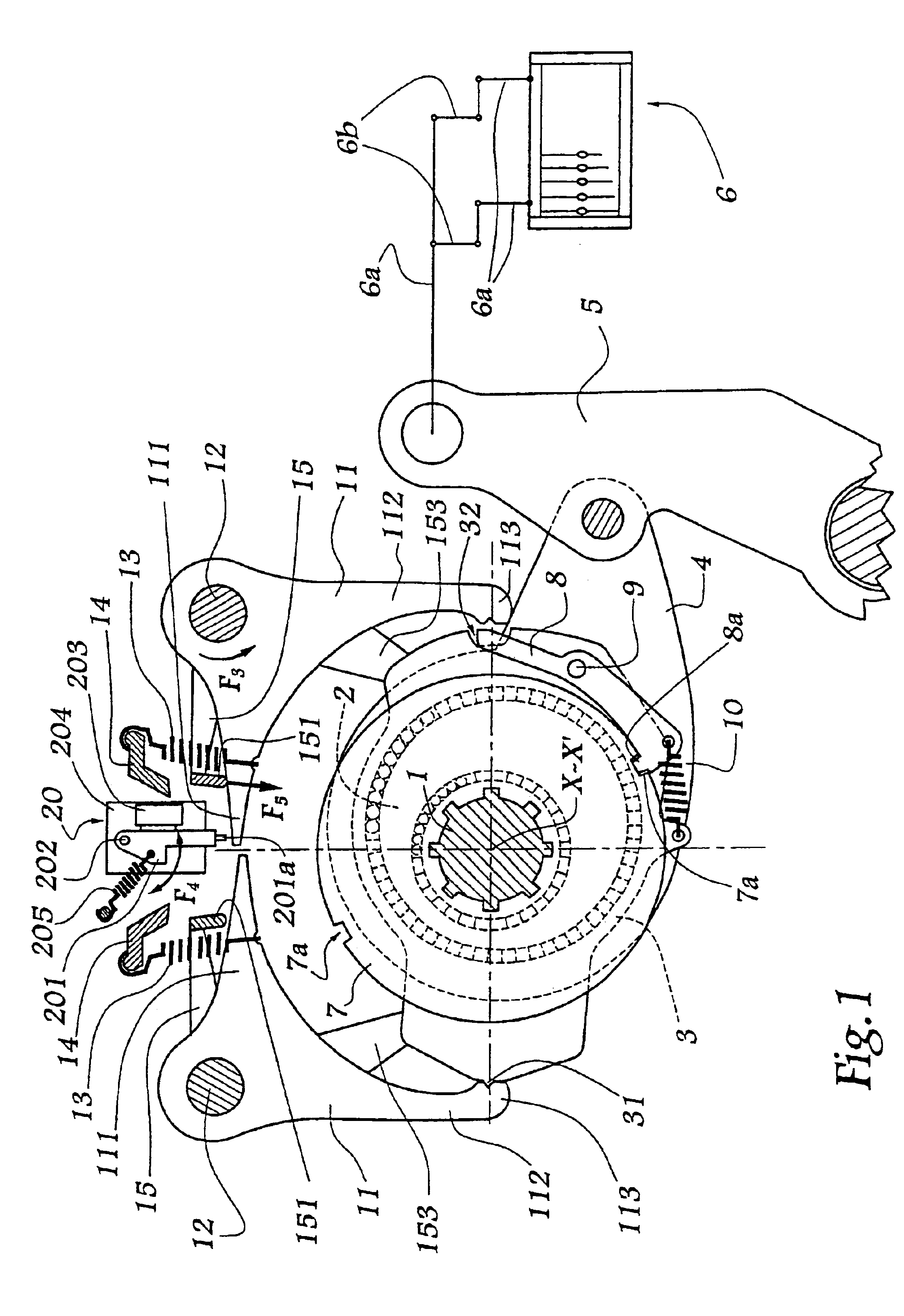 Rotating dobby for weaving loom and weaving loom equipped with such a dobby