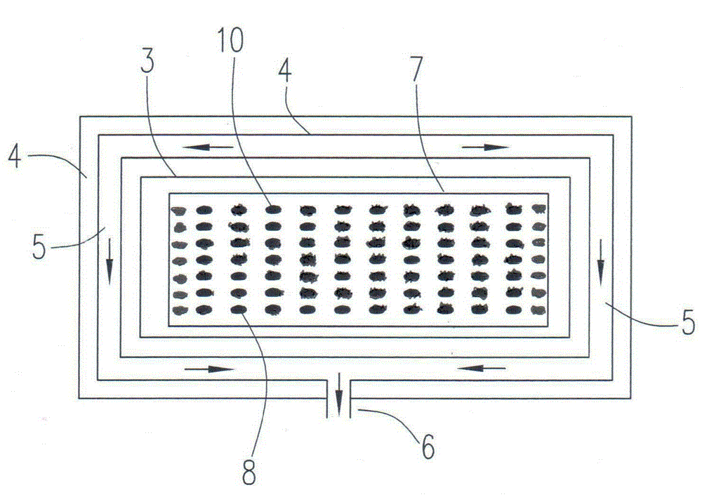 Solar energy distilled water preparing device