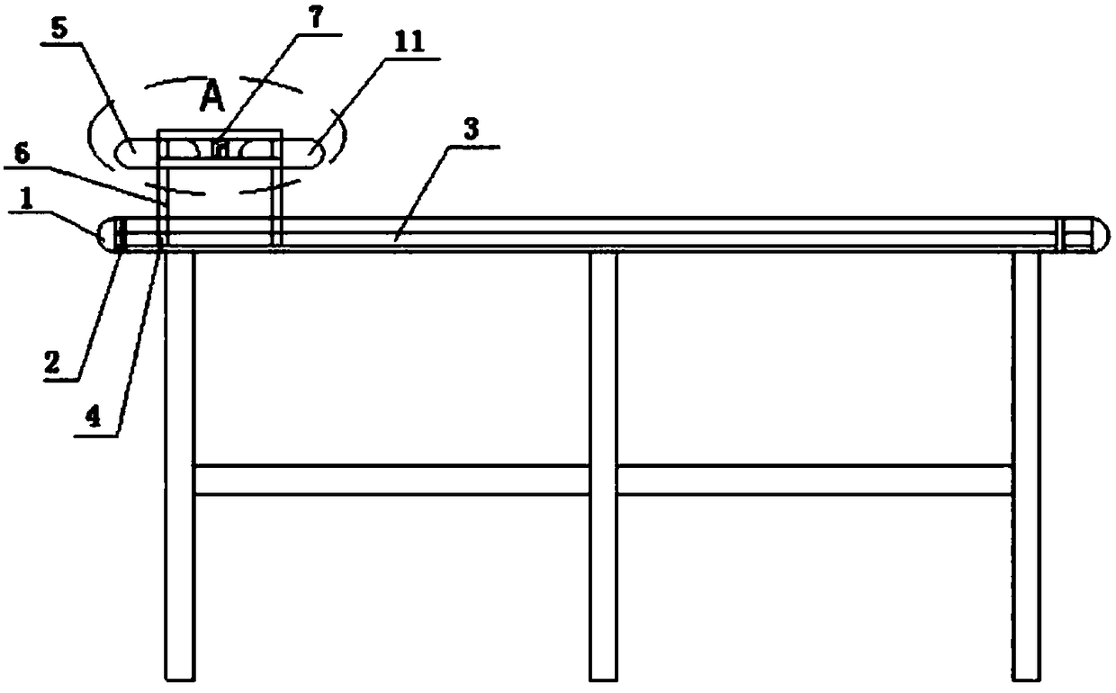 Cutting device for prepreg