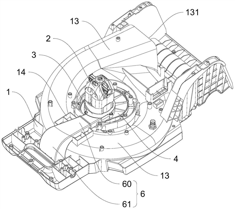 Mower with independent heat dissipation air duct