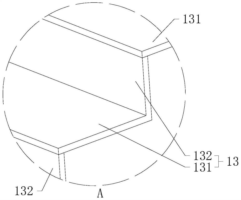 A kind of shock-absorbing staircase formwork for building construction and its assembly method