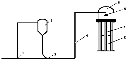 Solid particle spray distributor and online coke cleaning device