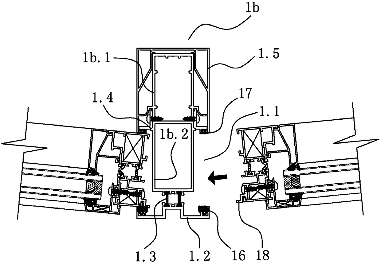 Fabricated door window and mounting method thereof