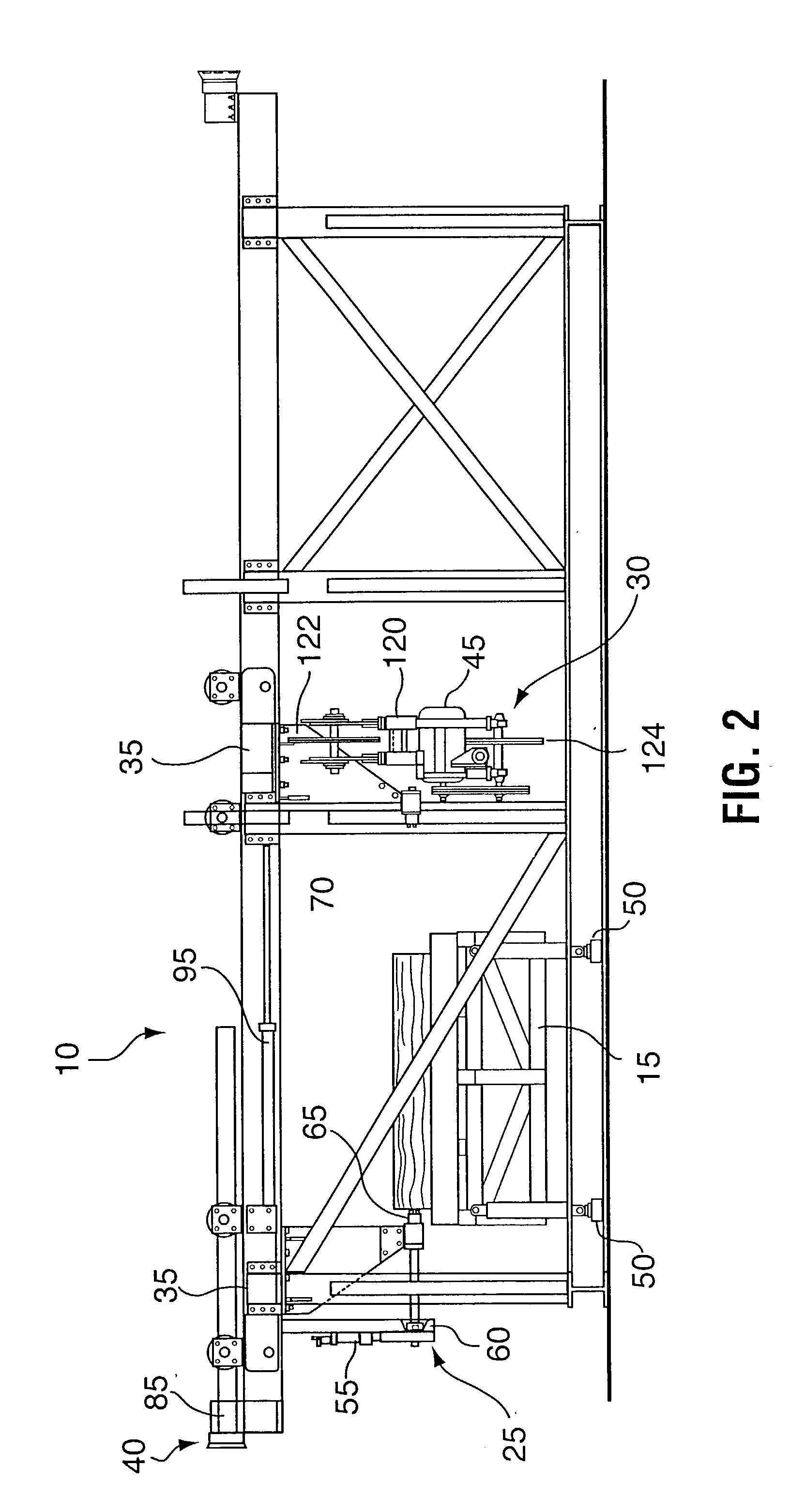 End-dogging head saw and method