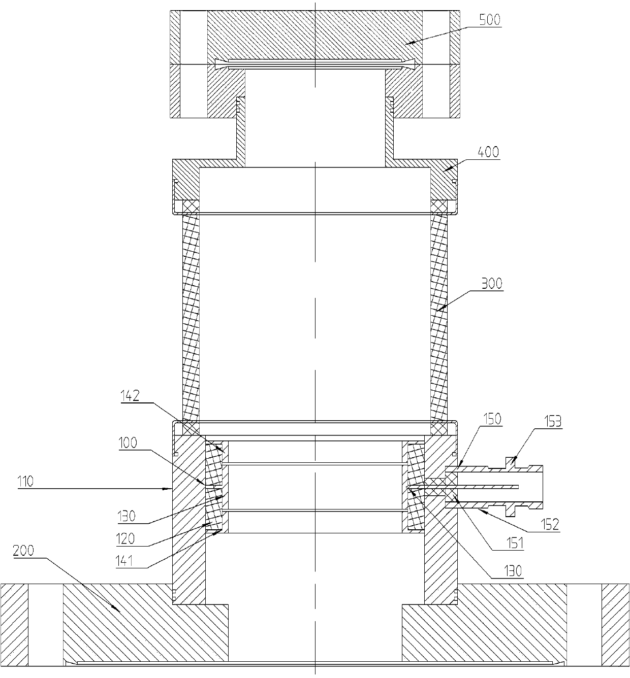 Capacitive probe device with function of reducing electric field distortion