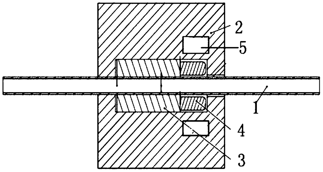 Method and device for detecting concentration of uranium-containing liquid in uranium-containing pipelines