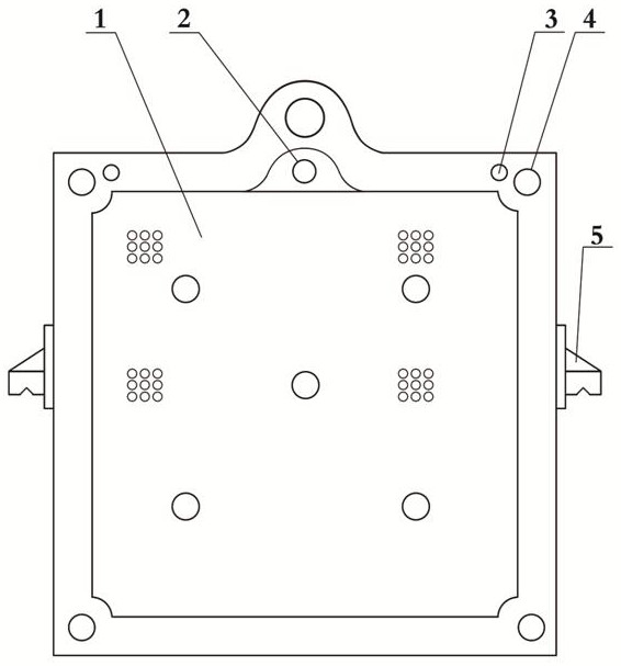 Double-in-and-out chamber type filter plate assembly and corresponding double-in-and-out chamber type automatic filter press