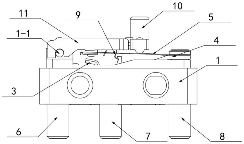 Micro switch with forced separation mechanism