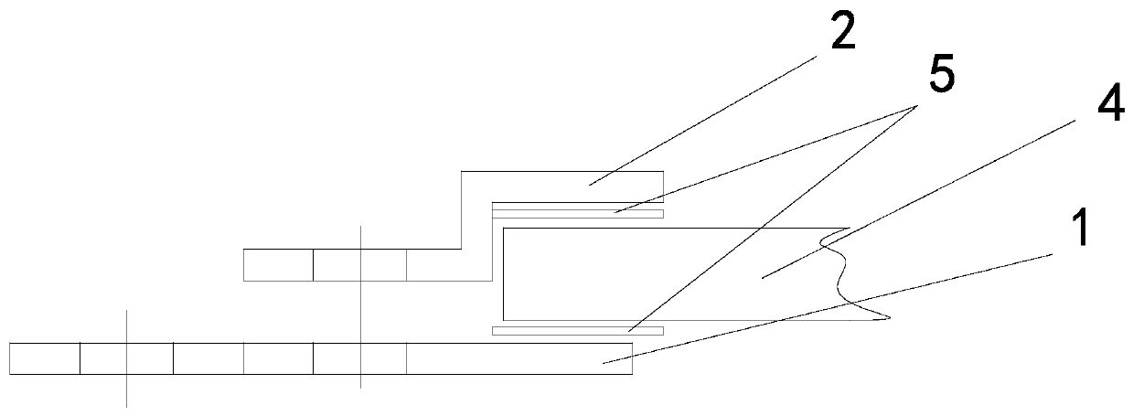 Double-glazing component mounting structure with protection function and double-glazing component array