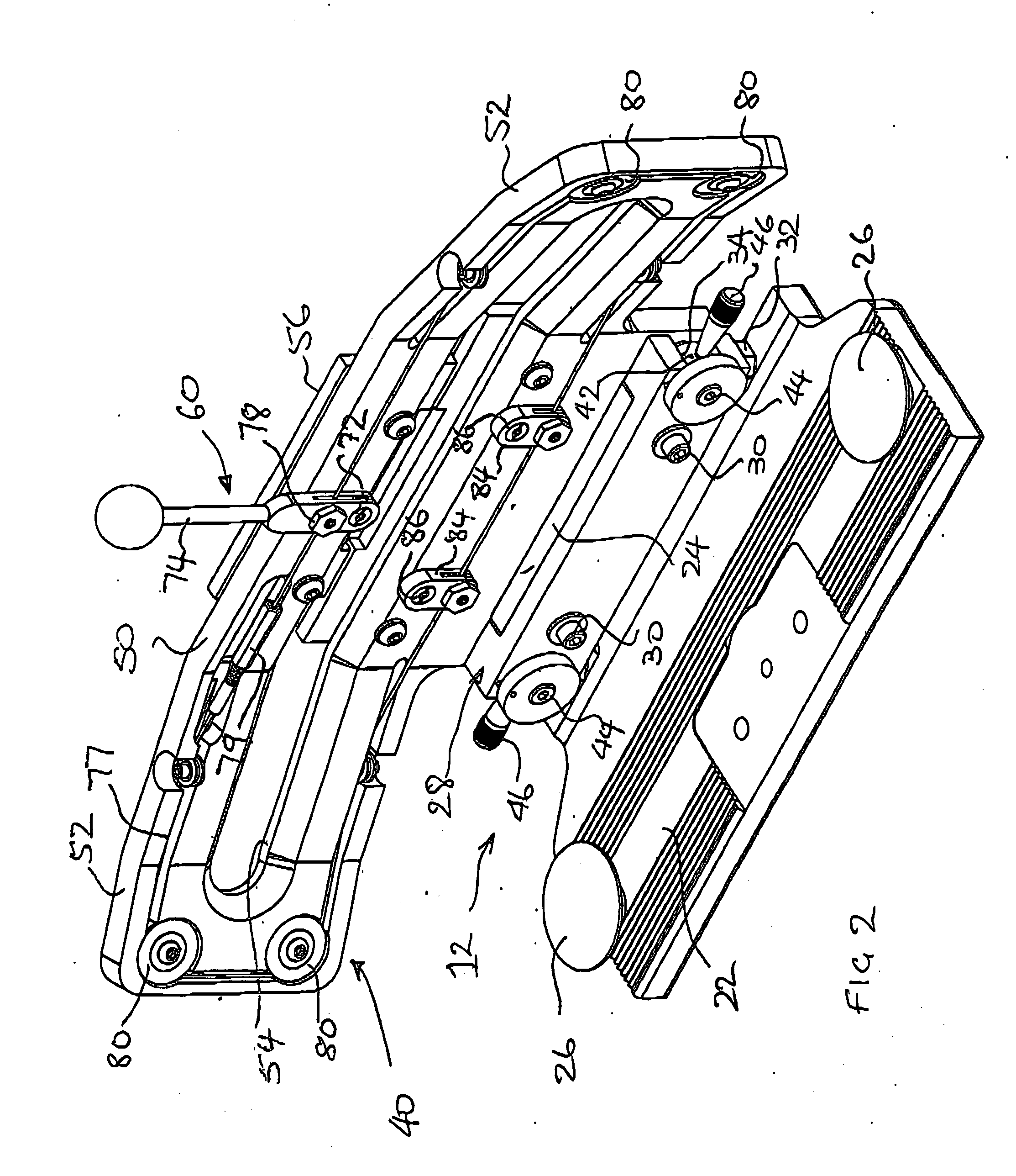 Self-centering skate holder