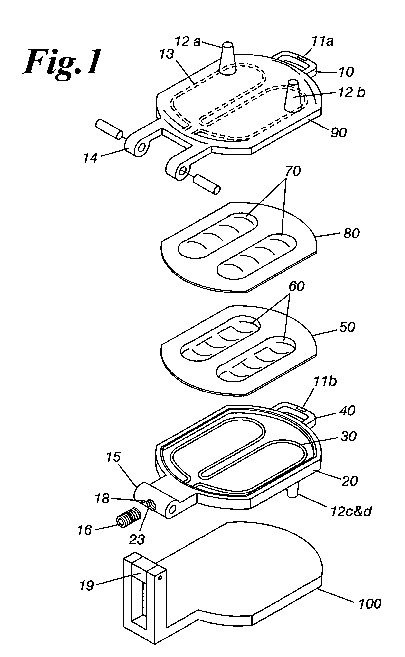 Method and apparatus to cook and form an omelet in one step