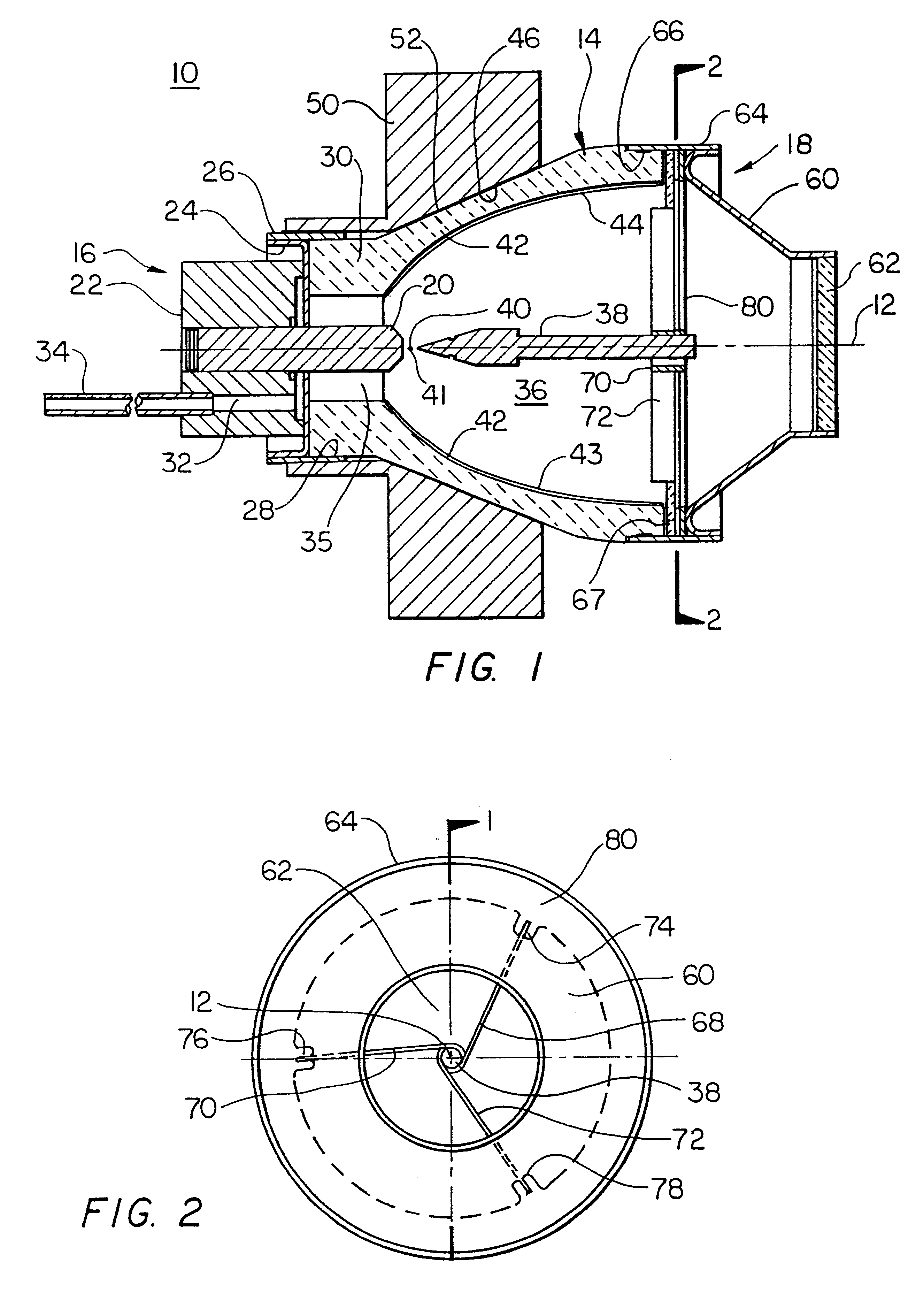 High power short arc discharge lamp with heat sink