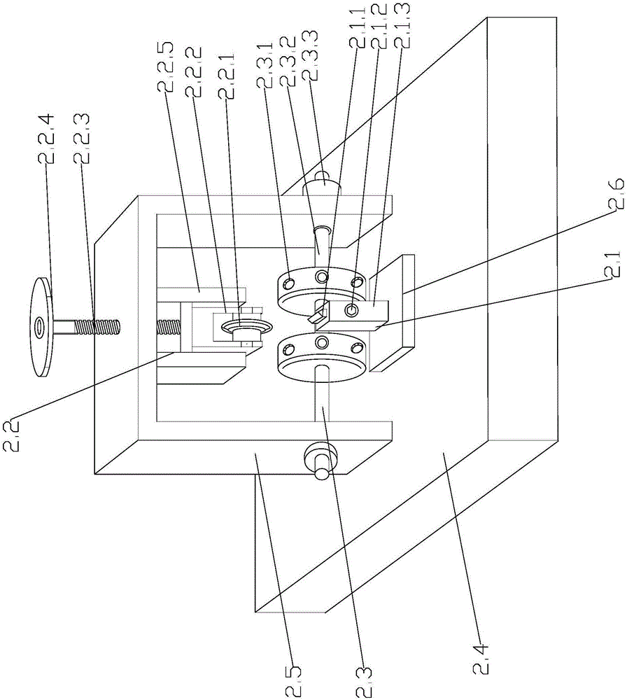 Automatic and continuous cable peeling and separating device and method