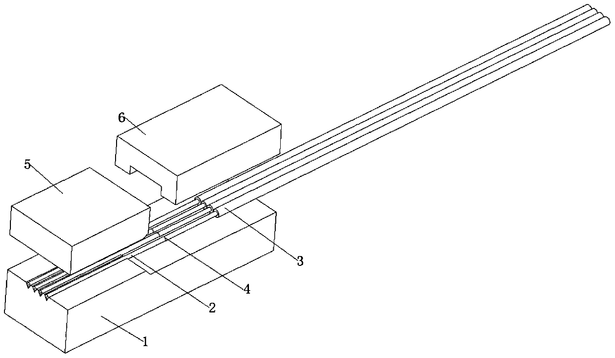 Double-cover-plate optical fiber array and manufacturing method thereof