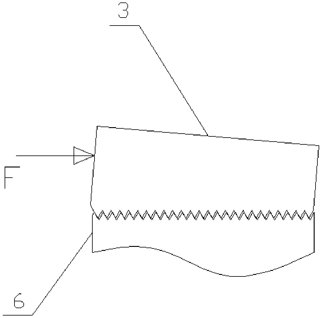 Structure for improving thread bearing capacity by deformation compensation