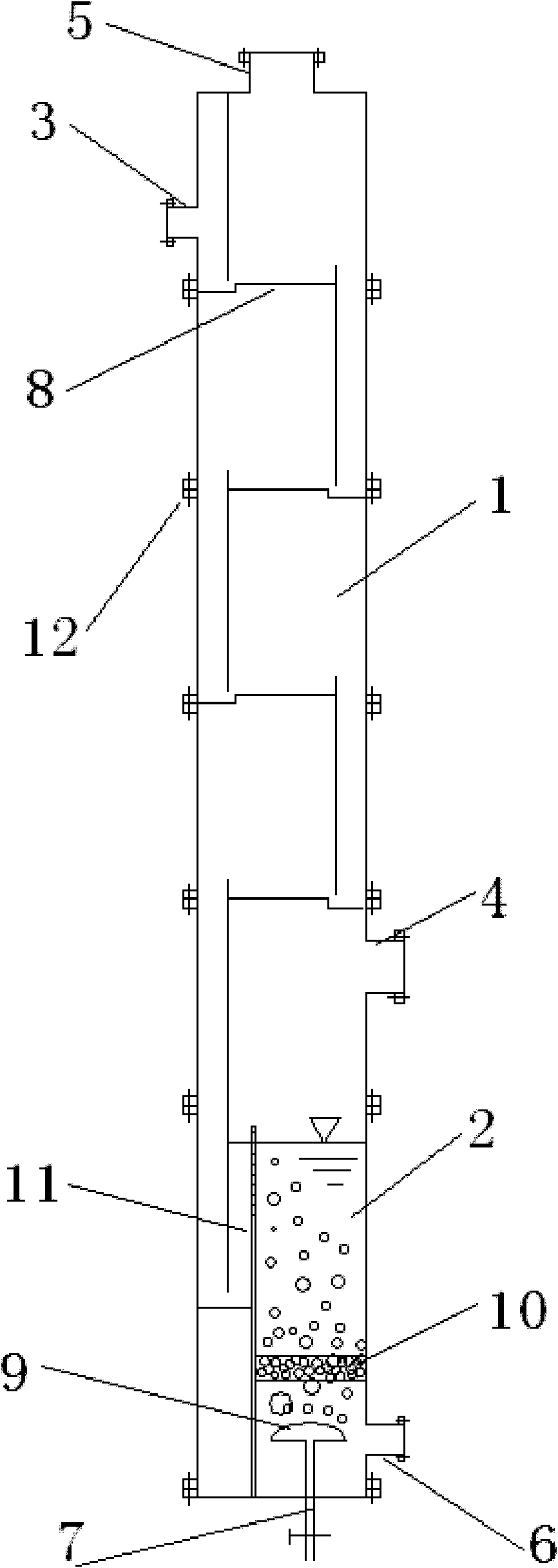 Novel blowoff and oxidation combined tower for polluted groundwater