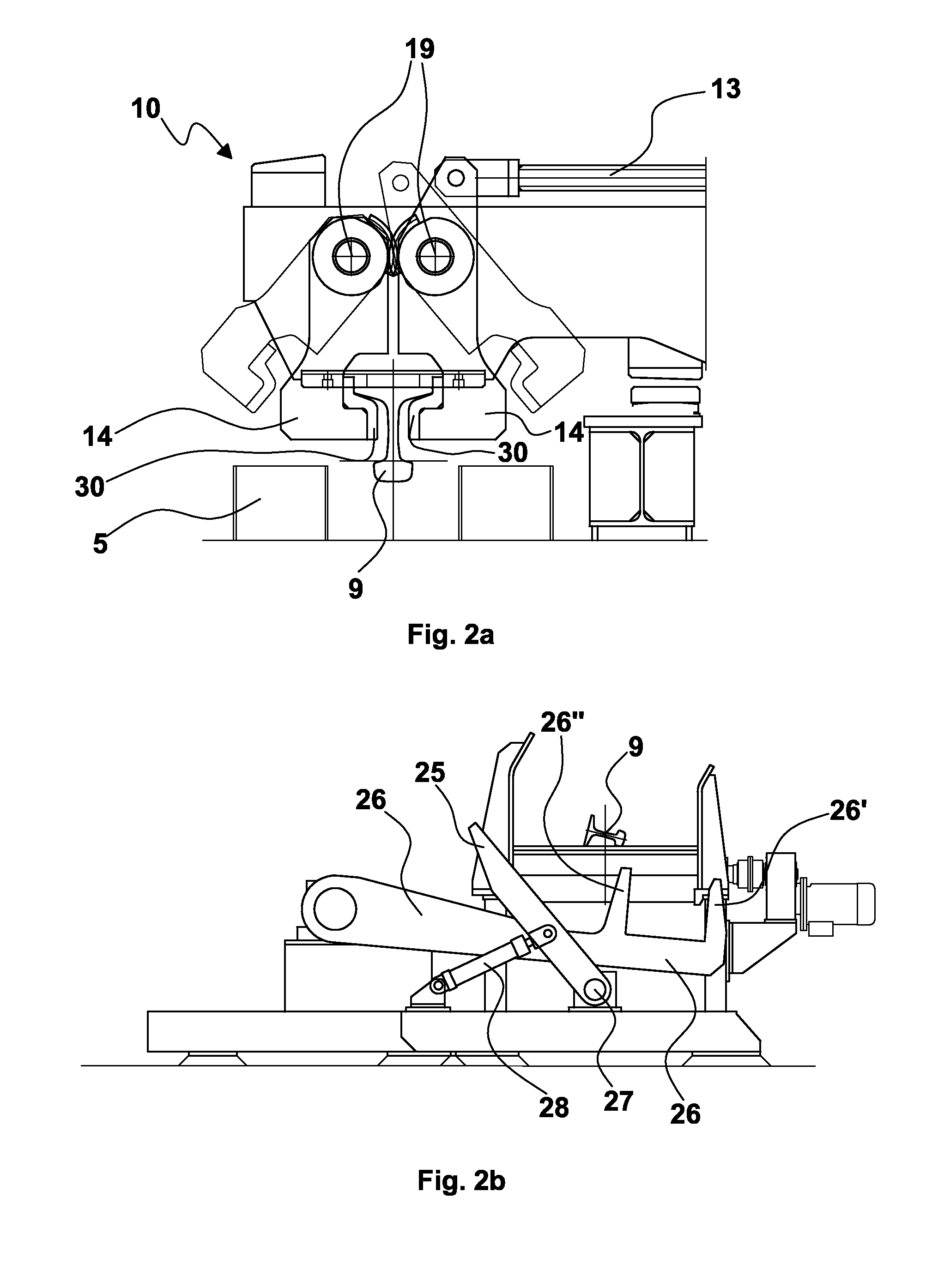 Handling maschine for rails and handling process associated thereto