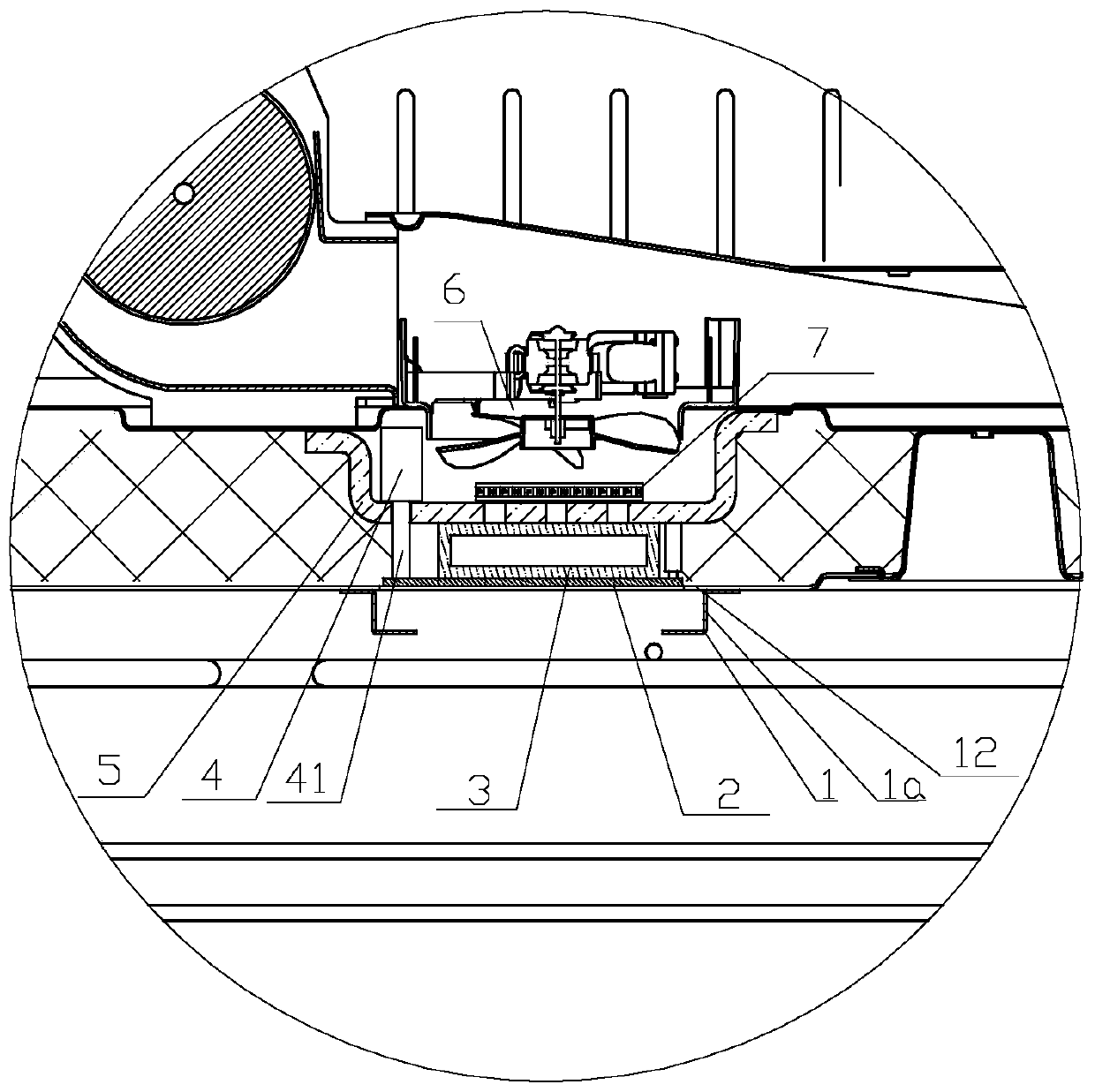 An oven with refrigeration and fresh-keeping function