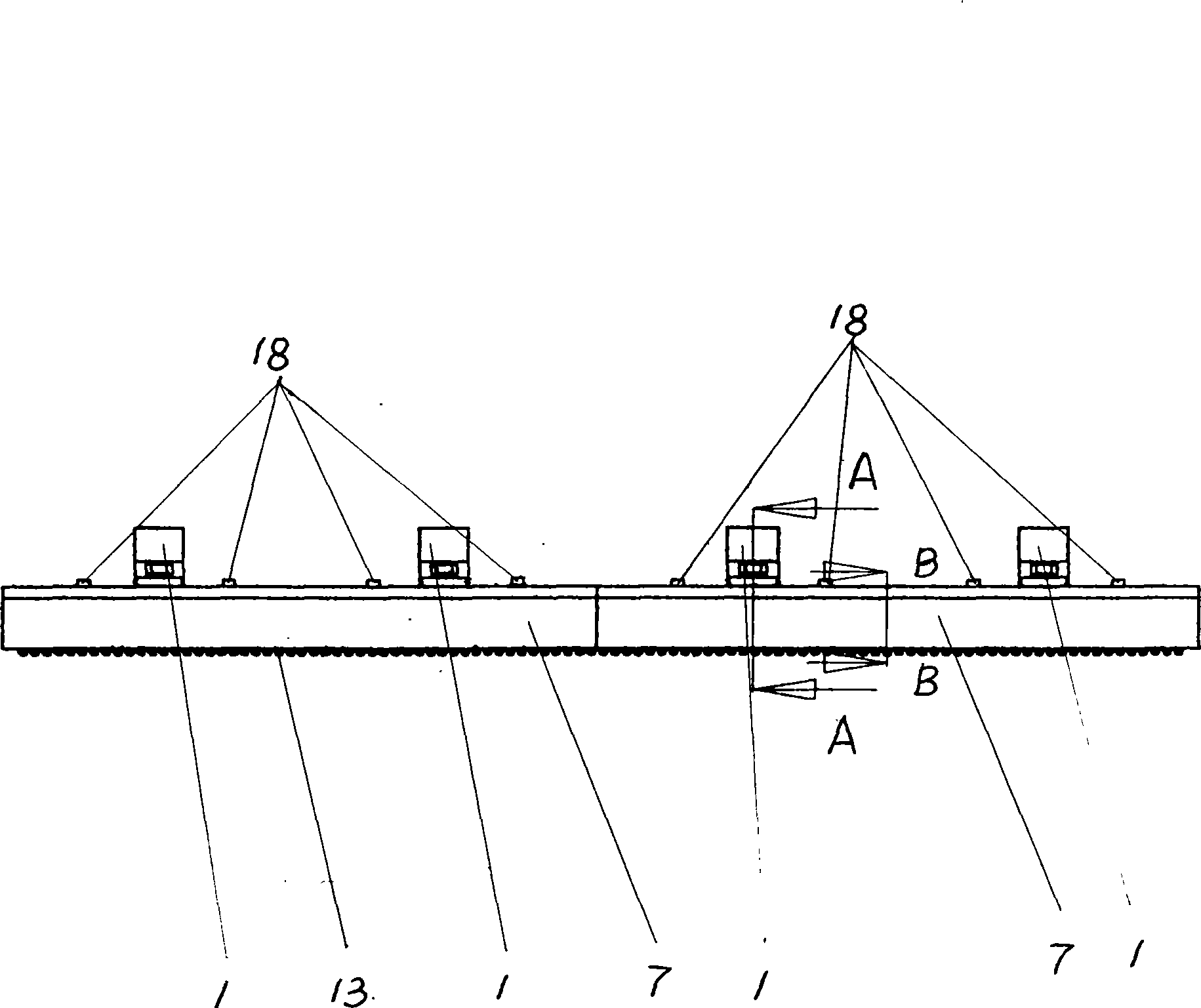 Multi-valve linkage glue-spraying device