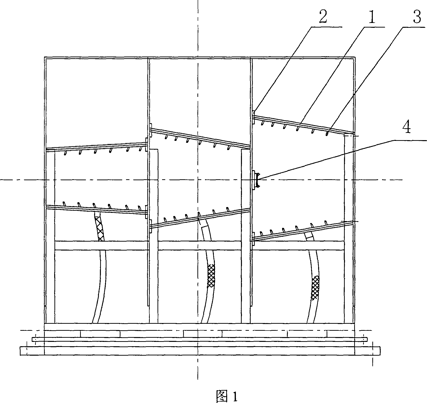 Spraying and quenching device for steel pipe, petroleum well pipe and drill pipe medium frequency heat treatment system