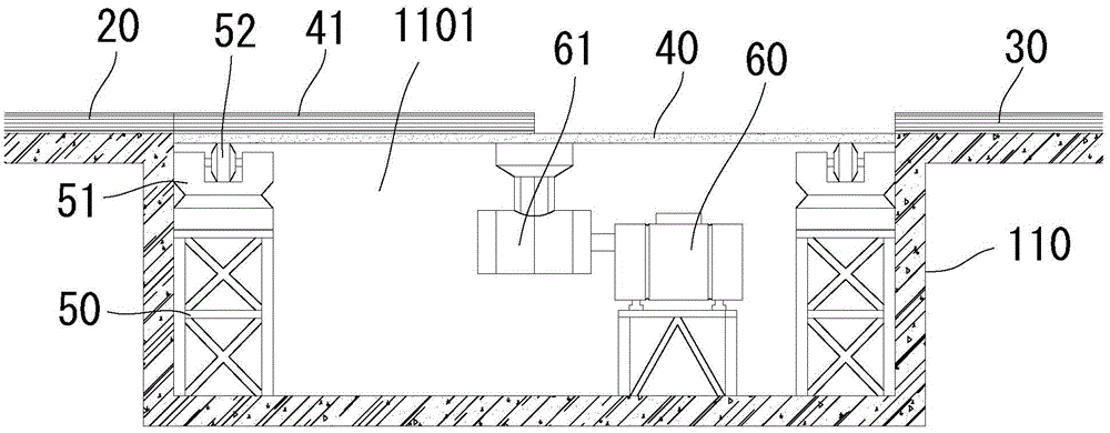 Rotary track reversing device and track with the reversing device