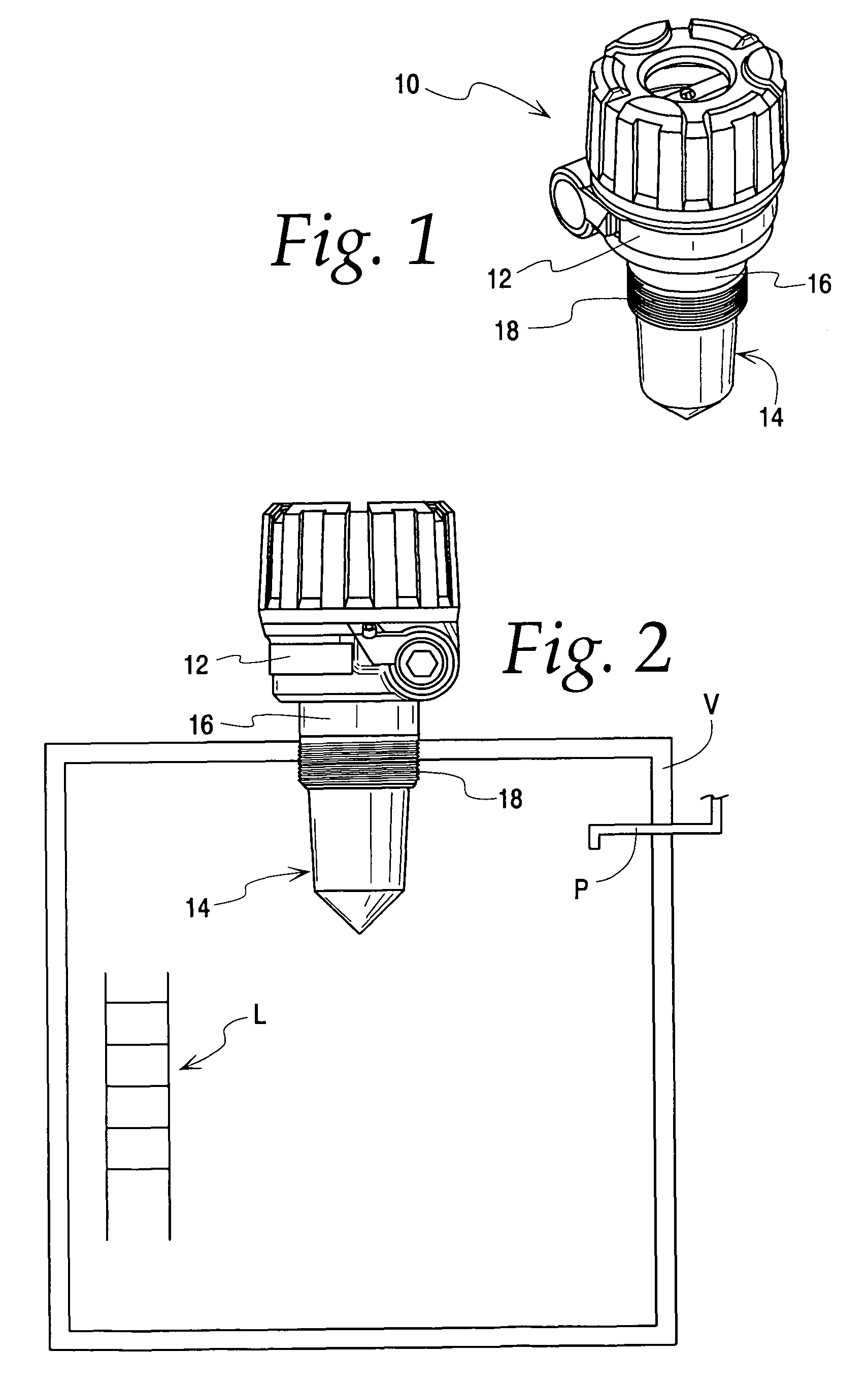 Pulsed radar level detection system using pulse dithering to eliminate inaccuracies caused by tank rattle