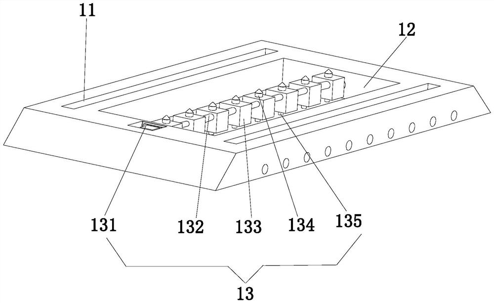 Rail transit vehicle cleaning device