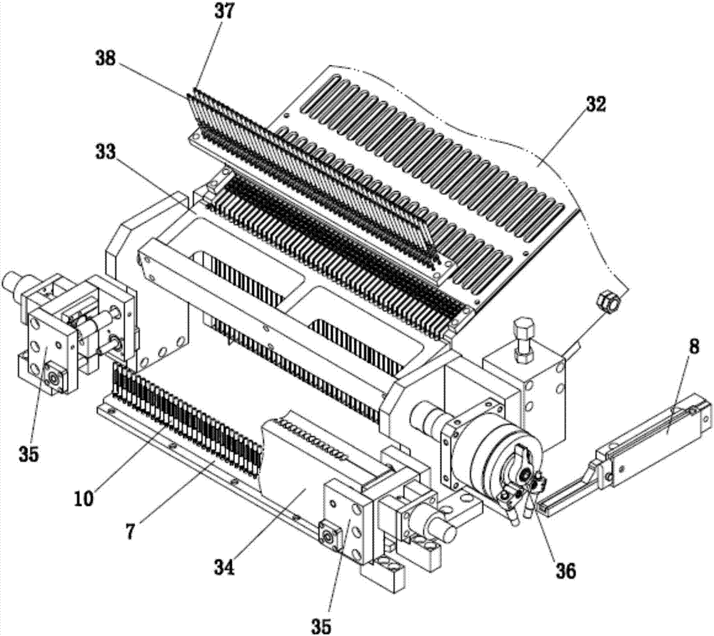 Feeding mechanism for assembling puncture type bare needle protection covers