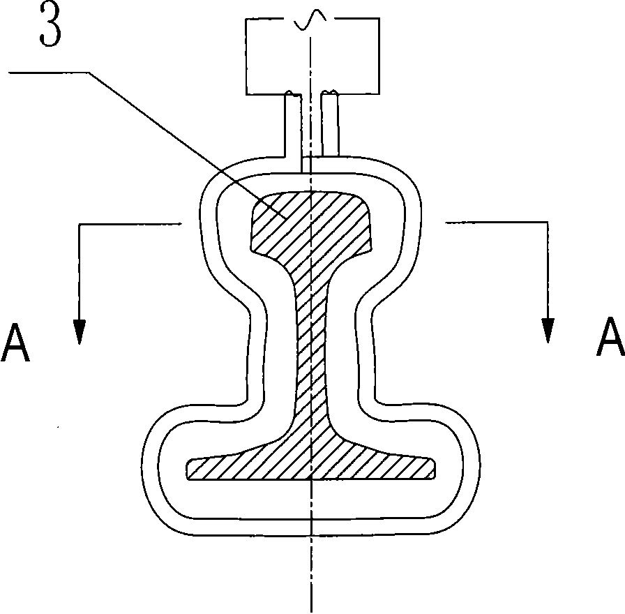 Synthetic magnetic field type on-line steel rail welding seam normalizing treatment method and normalizing middle-frequency inductor