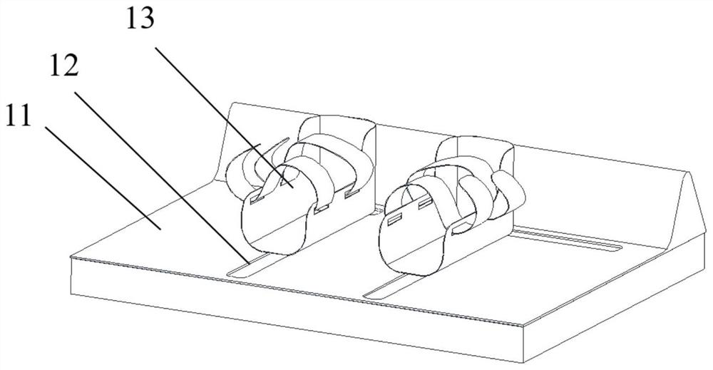 Lower limb auxiliary rehabilitation training device and application thereof