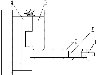 Die-casting device for solving air hole defect of die-casting product and die-casting process thereof