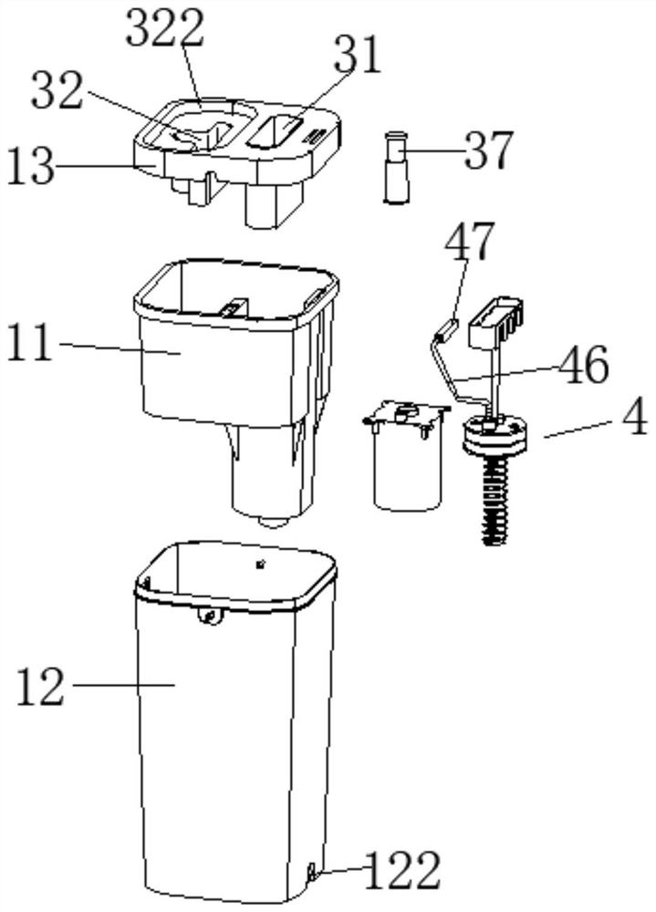 Mop cleaning tool capable of spraying water